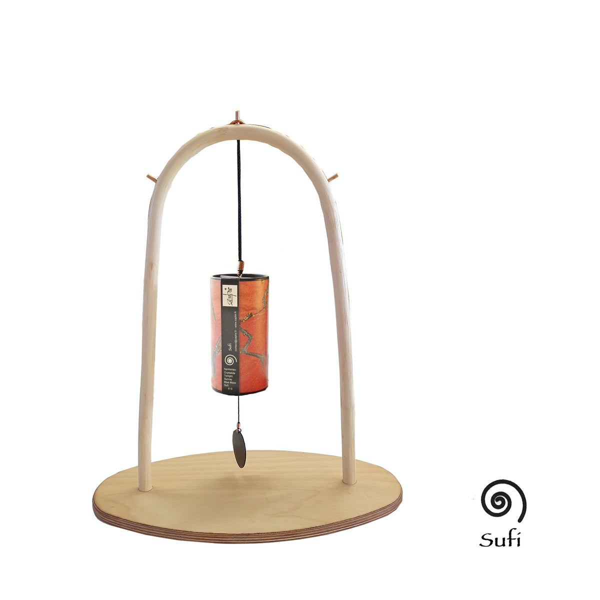 Zaphir Sufi, im Rattan-Ständer